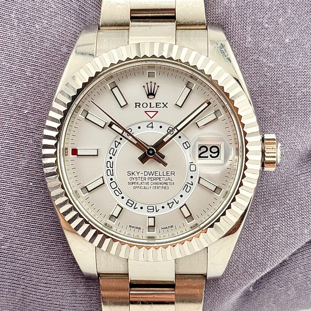 SKY-DWELLER