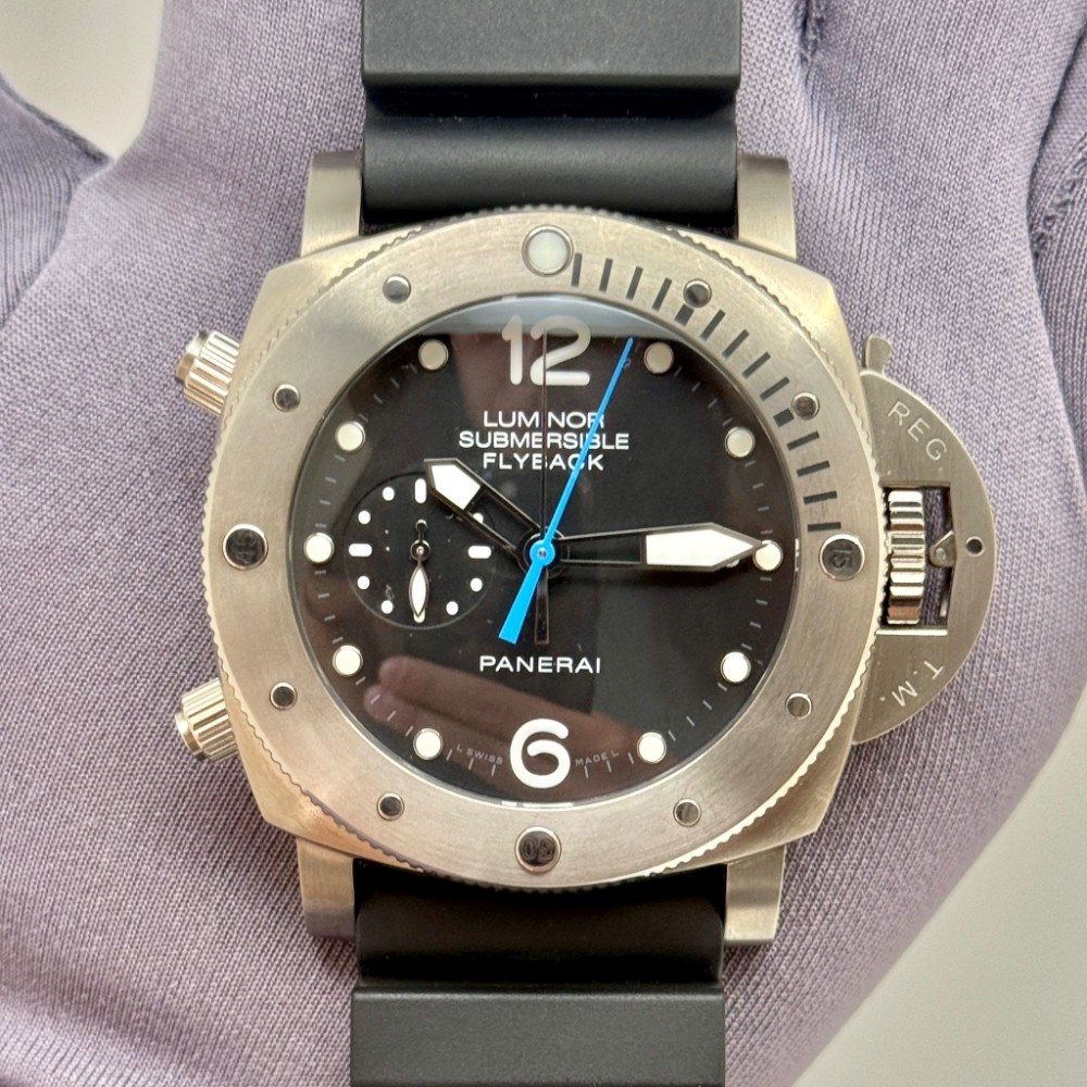 LUMINOR SUBMERSIBLE 1950 CHRONOGRAPH